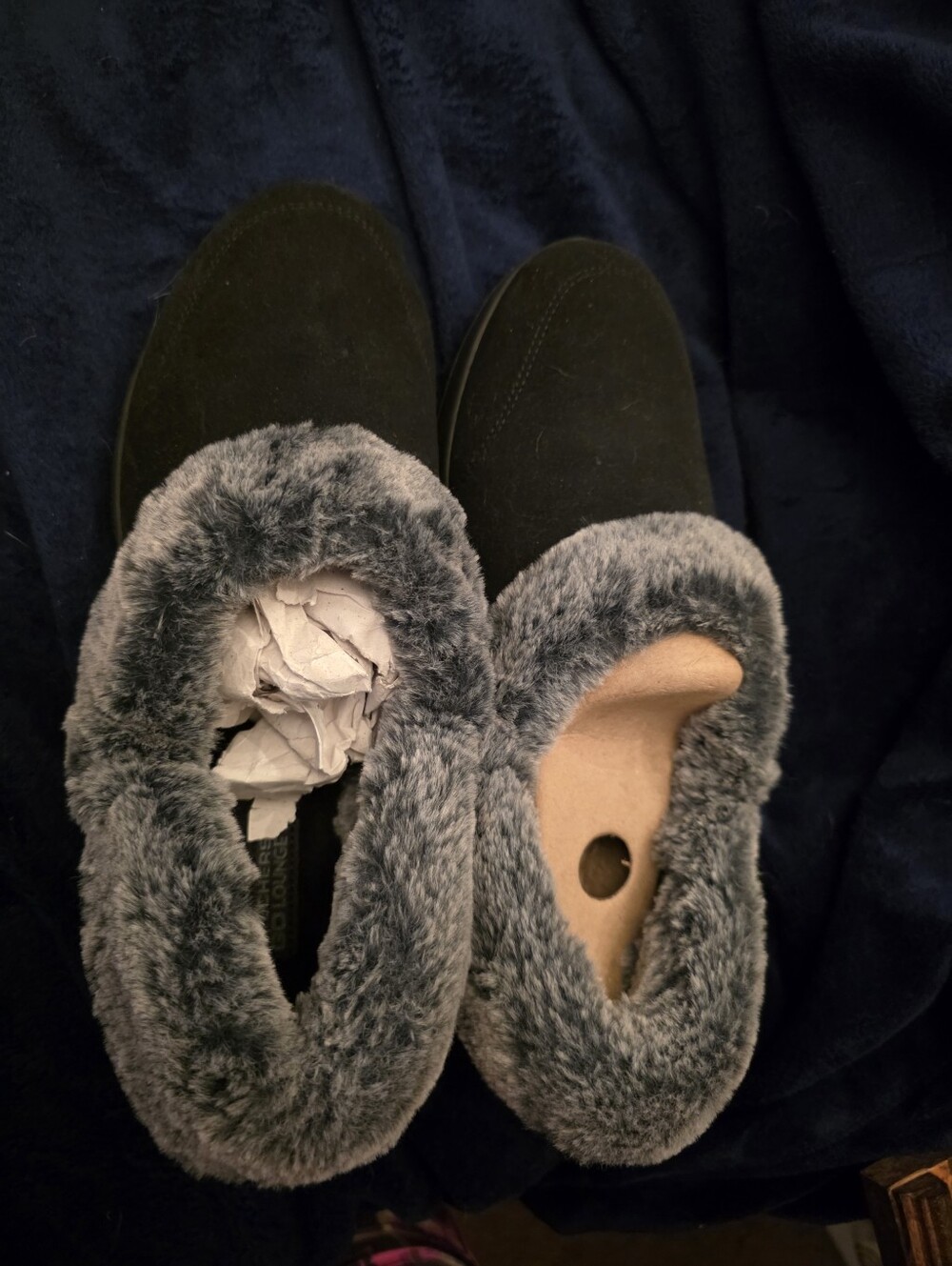 Cozy Women's Faux Fur Lined Slip-On Slippers — Gray Skechers